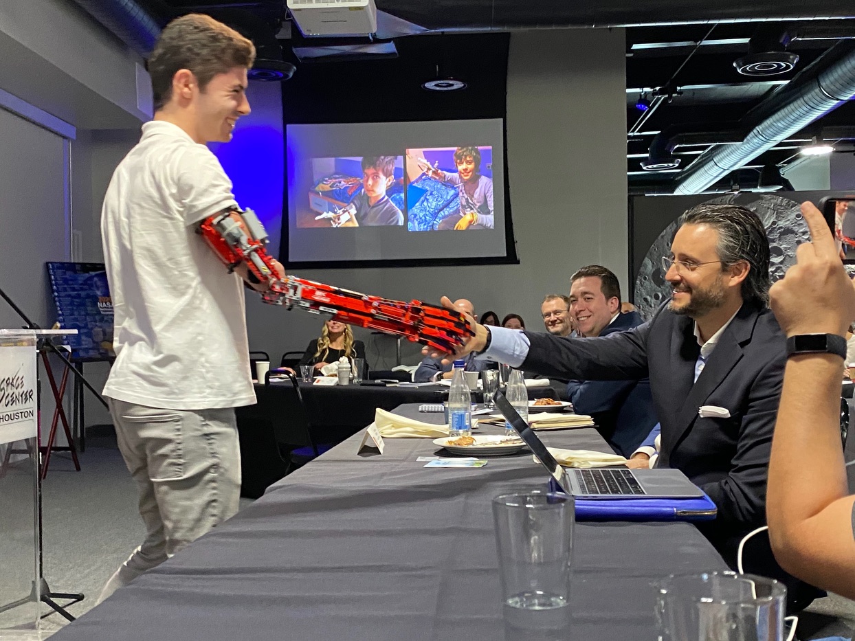 David Dimis handshake pic 