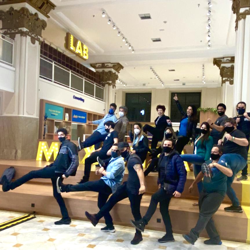 Já kickou o passado hoje?